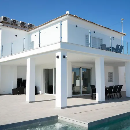 Casa Oasis At Sunset Villa *